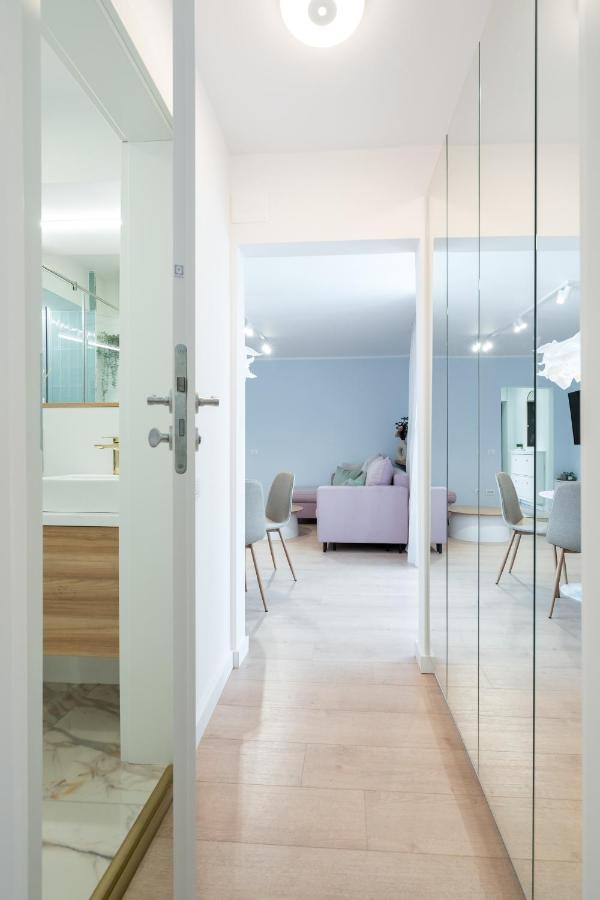Candy Land Downtown Apartment บูคาเรสต์ ภายนอก รูปภาพ