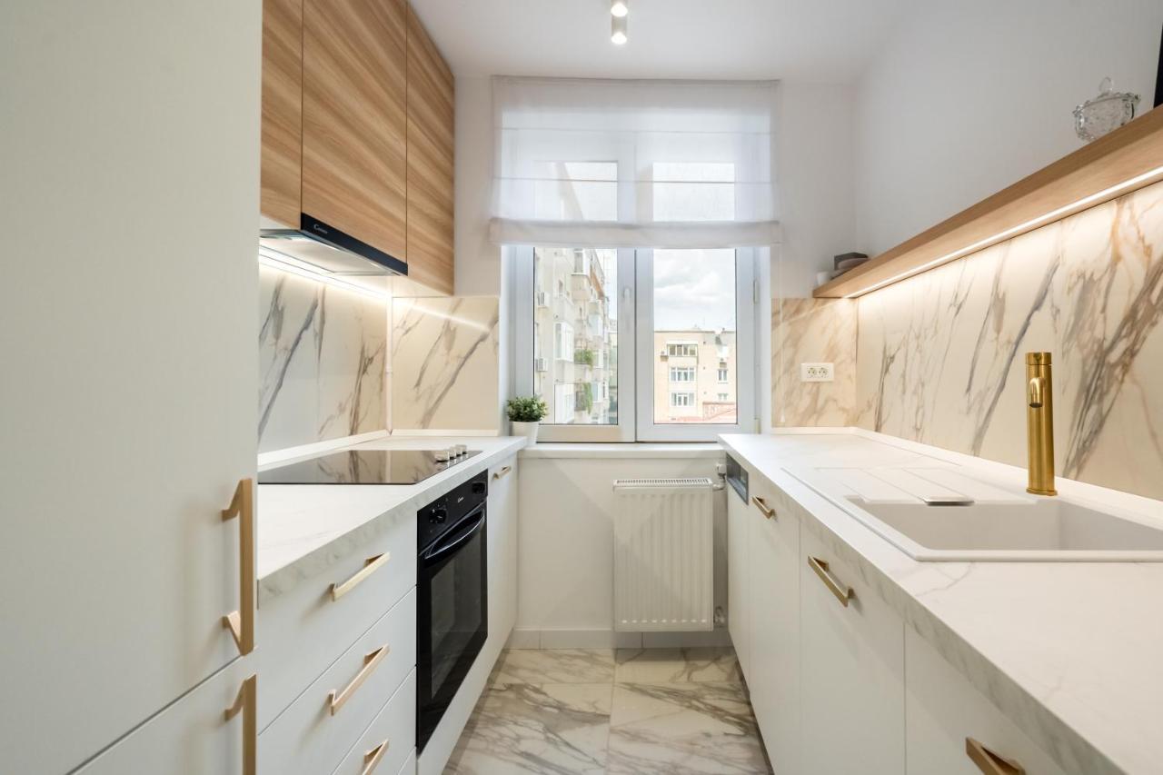 Candy Land Downtown Apartment บูคาเรสต์ ภายนอก รูปภาพ